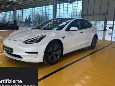 Weiß Gebraucht 2021 Tesla Model 3 Standard Range Limousine | 23.600 € (Fairer Preis)