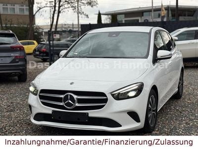 Gebraucht Mercedes B180 136 PS (100 kW) 2020 Weiß Van / Kleinbus