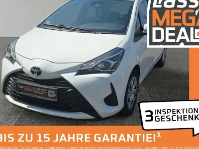Gebraucht Toyota Yaris Comfort 111 PS (81 kW) 2019 Weiß Limousine