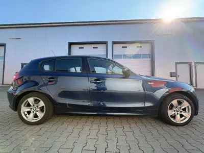 Gebraucht BMW 116 Sport Line 122 PS (89 kW) 2010 Blau Kleinwagen