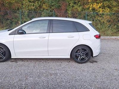 Mercedes B220
