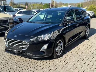 Gebraucht Ford Focus Cool & Connect 125 PS (91 kW) 2020 Schwarz Kombi