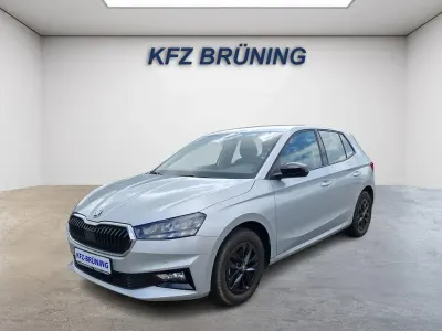 Gebraucht Skoda Fabia Selection 80 PS (58 kW) 2025 Brillant silber metallic ( (metallic) Kleinwagen