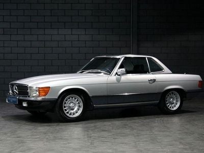 Usata Mercedes SL500 231 CV (169 kW) 1982 Argento Cabrio