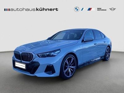 Gebraucht BMW i5 M Sport 250 kW (340 PS) 2023 Brooklyn grau metallic Limousine