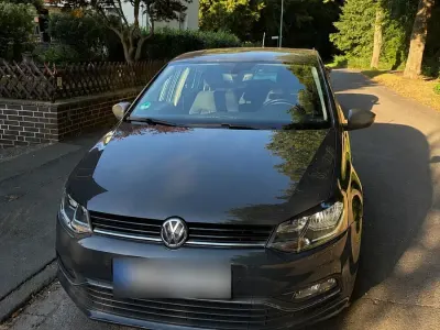 Gebraucht VW Polo 60 PS (44 kW) 2015 Grau Kleinwagen