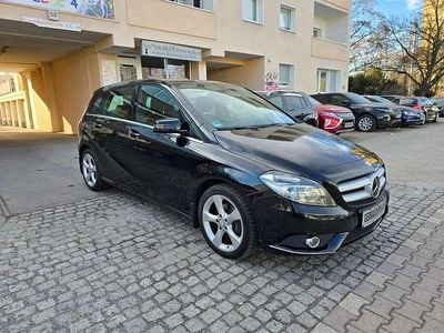Usata Mercedes B200 156 CV (114 kW) 2012 Nero Monovolume