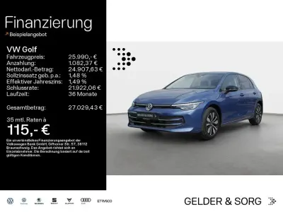 Gebraucht VW Golf VIII Goal 150 PS (110 kW) 2025 Anemonenblau metallic Limousine