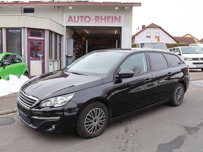 Gebraucht Peugeot 308 SW Active 120 PS (88 kW) 2015 Schwarz Kombi