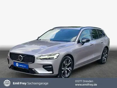 Gebraucht Volvo V60 Plus 197 PS (144 kW) 2025 Aurora silver metallic Kombi
