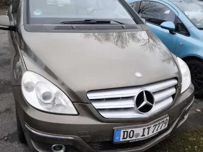 Gebraucht Mercedes B200 136 PS (100 kW) 2010 Van / Kleinbus