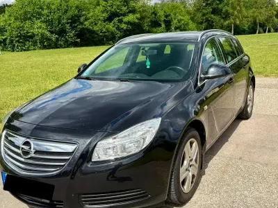 Gebraucht Opel Insignia Sport 140 PS (102 kW) 2010 Schwarz Kombi