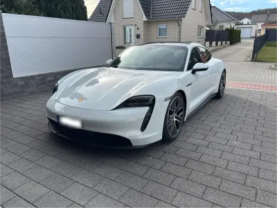 Gebraucht Porsche Taycan 4S 419 kW (571 PS) 2020 Weiß Limousine