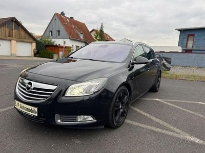 Schwarz Gebraucht 2013 Opel Insignia Sport Kombi | 2.950 € (Fairer Preis)
