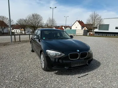Gebraucht BMW 114 122 PS (89 kW) 2013 Schwarz Kleinwagen