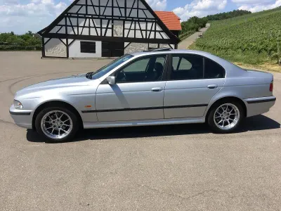 Gebraucht BMW 528 193 PS (141 kW) 2000 Silber Limousine