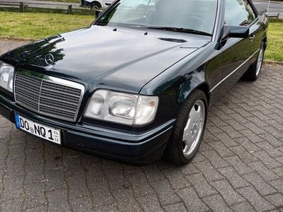 Mercedes E200