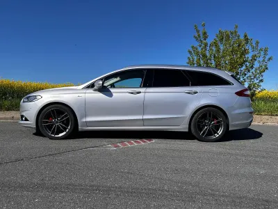 Gebraucht Ford Mondeo 241 PS (177 kW) 2015 Grau Kombi