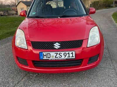 Gebraucht Suzuki Swift Club 92 PS (67 kW) 2009 Rot Kleinwagen