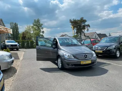 Gebraucht Mercedes B180 109 PS (80 kW) 2007 Grau Van / Kleinbus