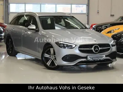 Gebraucht Mercedes C200 204 PS (150 kW) 2023 Silber Limousine