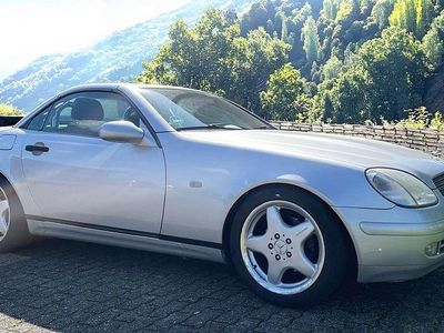 Usata Mercedes SLK200 136 CV (100 kW) 1998 Argento Cabrio