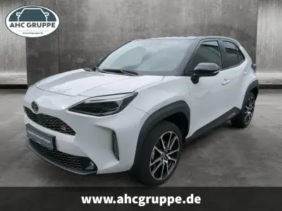 Gebraucht Toyota Yaris Cross Sport 92 PS (67 kW) 2022 Silber SUV