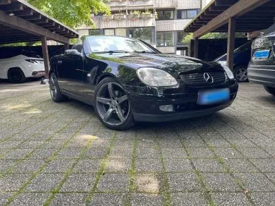 Gebraucht Mercedes SLK230 193 PS (141 kW) 1998 Schwarz Cabrio