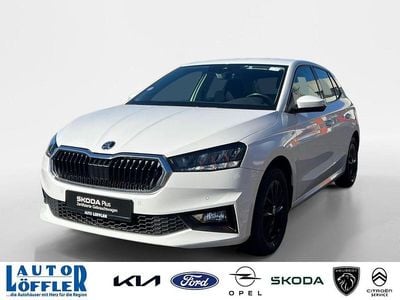 Weiß Gebraucht 2022 Skoda Fabia Ambition Kleinwagen | 12.940 € (Guter Preis)