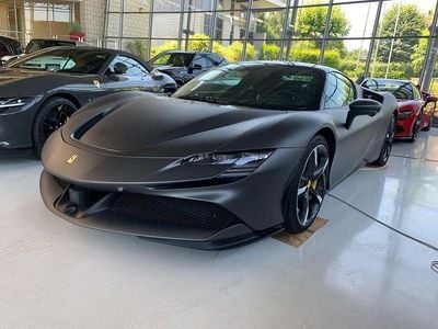 Neu Ferrari SF90 2026 Schwarz