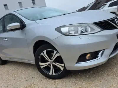 Gebraucht Nissan Pulsar 116 PS (85 kW) 2016 Silber Kleinwagen