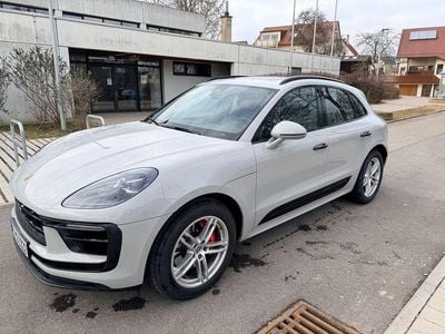 Grau Gebraucht 2023 Porsche Macan S SUV | 75.000 € (Fairer Preis)