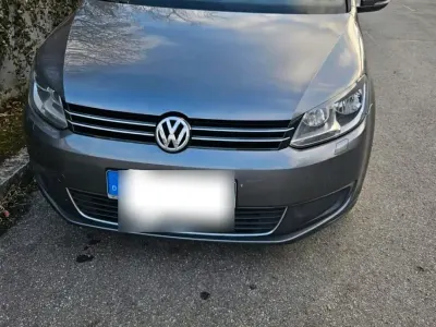 Gebraucht VW Touran 105 PS (77 kW) 2011 Grau Van / Kleinbus