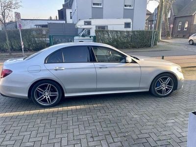 Mercedes E200