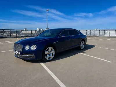 Gebraucht Bentley Flying Spur 625 PS (459 kW) 2014 Blau Limousine