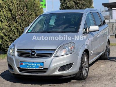 Gebraucht Opel Zafira Innovation 125 PS (91 kW) 2011 Silber Van / Kleinbus