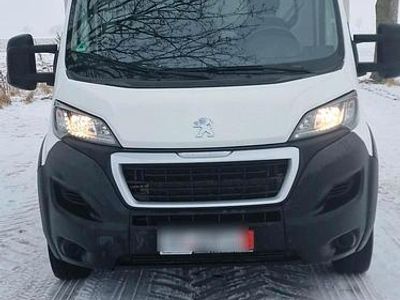 Weiß Gebraucht 2018 Peugeot Boxer Van | 15.000 € (Etwas zu teuer)