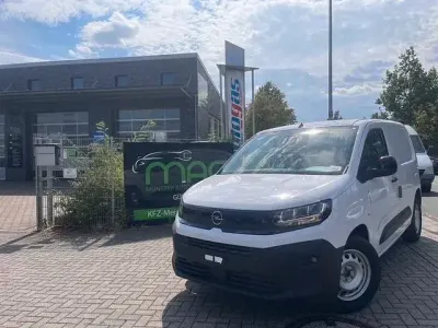 Neu Opel Combo Basis 102 PS (75 kW) 2026 Weiß Van / Kleinbus