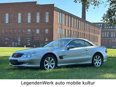 Usata Mercedes SL350 245 CV (180 kW) 2004 Argento Cabrio
