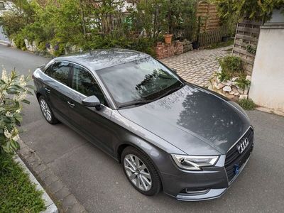 gebraucht Audi A3 1.6 TDI S tronic - Ausstattung sedan