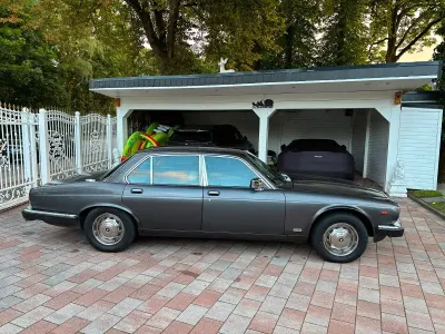 Gebraucht Jaguar XJ Sovereign 264 PS (194 kW) 1986 Grau Limousine