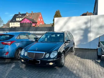 Gebraucht Mercedes E280 Avantgarde 190 PS (139 kW) 2008 Schwarz Kombi