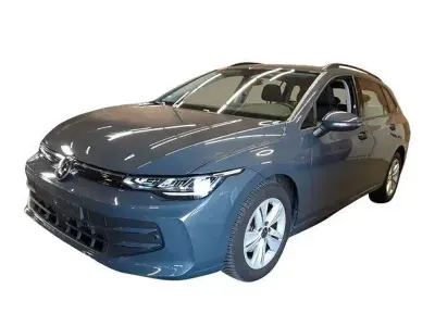 Gebraucht VW Golf VIII Life 116 PS (85 kW) 2025 Grau Kombi