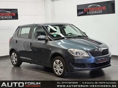 Gebraucht Skoda Fabia Ambition 86 PS (63 kW) 2014 Metalgrau Limousine
