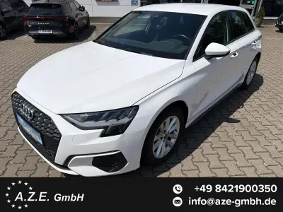 Używany Audi A3 Sport 150 KM (110 kW) 2022 Biały Sedan/Limuzyna