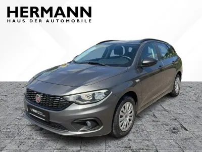 Gebraucht Fiat Tipo Pop 95 PS (69 kW) 2017 Grau Kombi