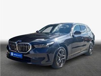 Nouă BMW 530e 190 CP (139 kW) 2026 Gri Break