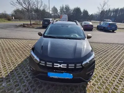 Używany Dacia Sandero Extreme 101 KM (74 kW) 2025 Czarny Sedan/Limuzyna