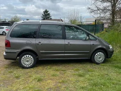 Gebraucht VW Sharan United 140 PS (102 kW) 2009 Grau Van / Kleinbus