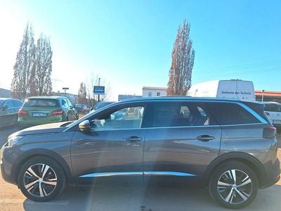 Grau Gebraucht 2019 Peugeot 5008 GT-line Van / Kleinbus | 14.500 € (Superpreis)